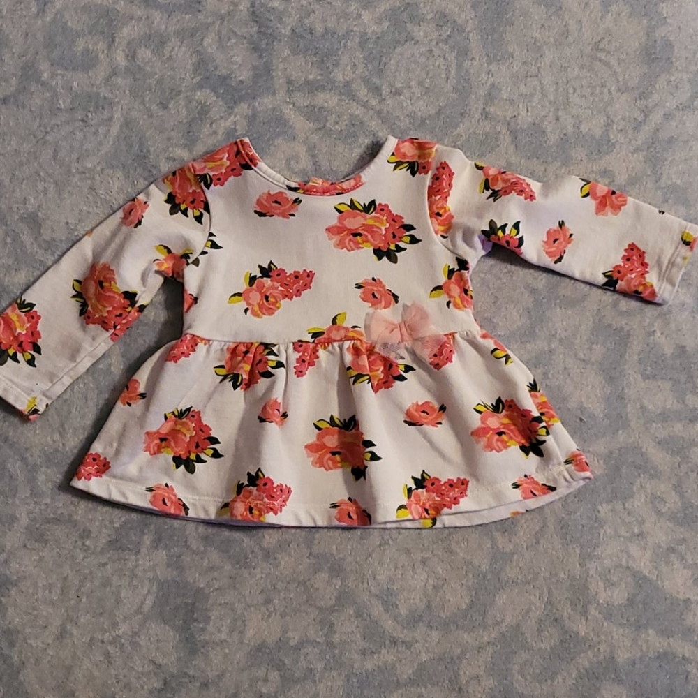 White flower shirt